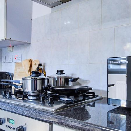 Statera Apartments - Studio Apartment In Walworth London Bagian luar foto